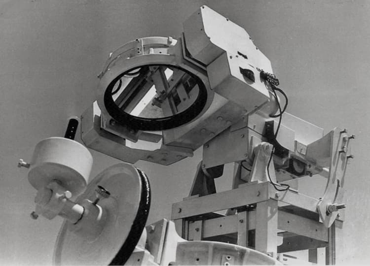 SOLAR TELESCOPE / SOLAR REFLECTION SYSTEM COELOSTAT